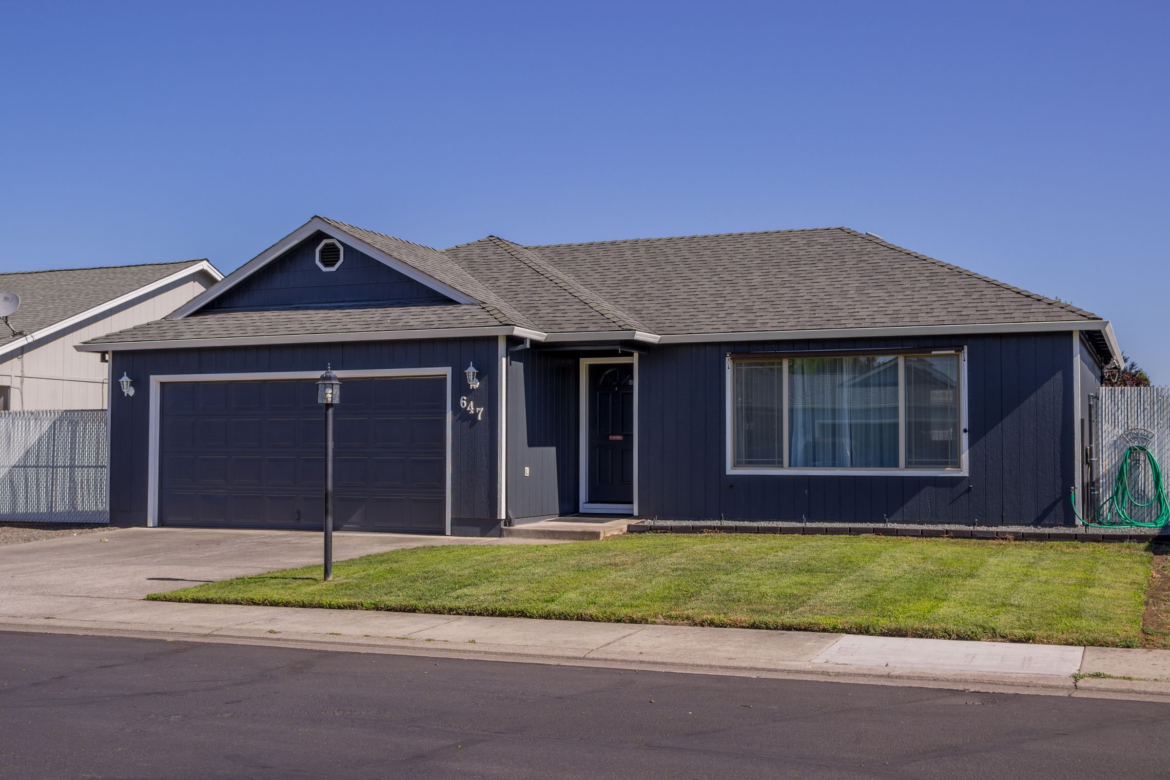 One-story ranch house with a low-slope roof